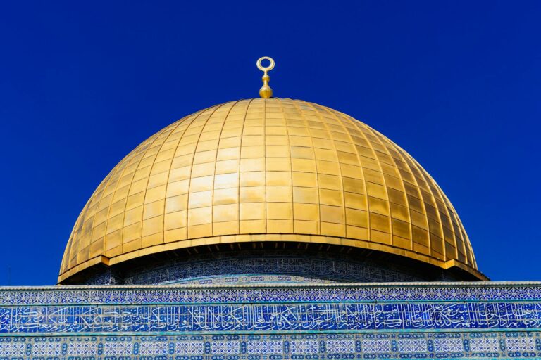 Rabita Dunia Islam Kecam Pembukaan Perwakilan ‘Aland al-Somal’ di Jerusalem yang Diduduki