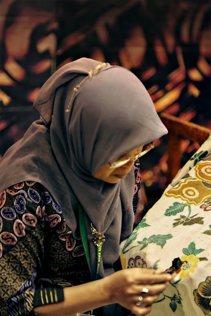 Batik Muslim Aceh: Perpaduan Unik Motif Islam dan Tradisi Batik Nusantara