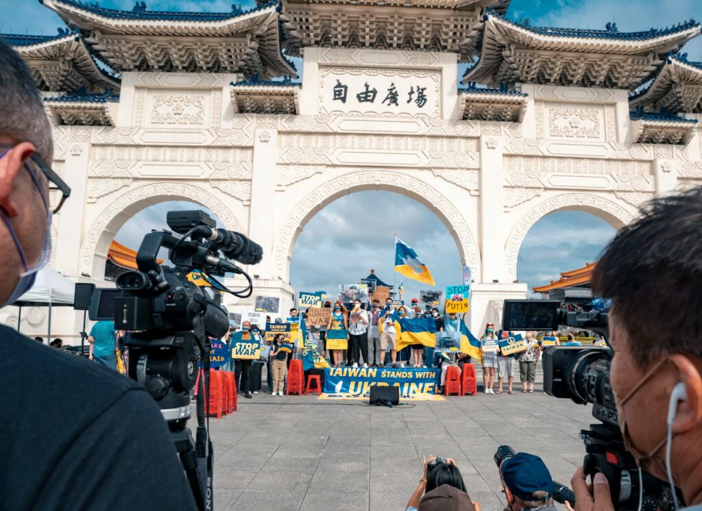 Lai Tolak Tekanan China, Janji Perkuat Pertahanan Taiwan