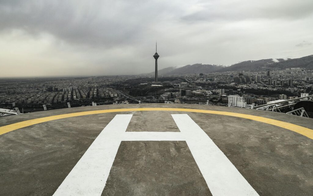 Iran Klaim Menyerang Basis AS di Teluk; Drone dan Rudal Ditempatkan dan Diintercept