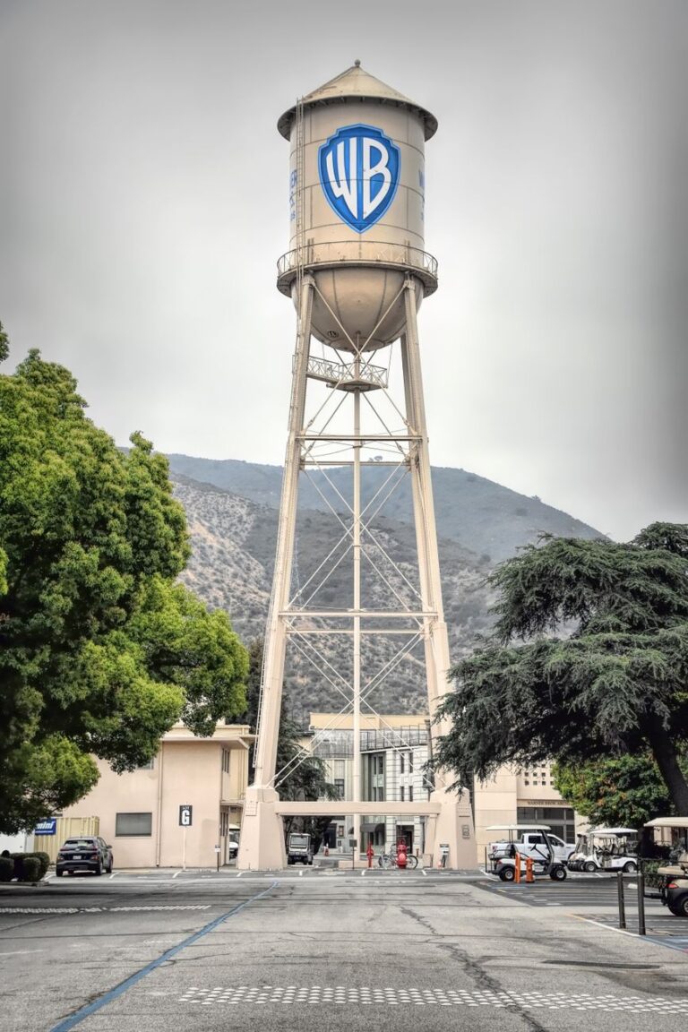 AS Setujui Akuisisi Paramount atas Warner Bros senilai sekitar $110-111 Miliar