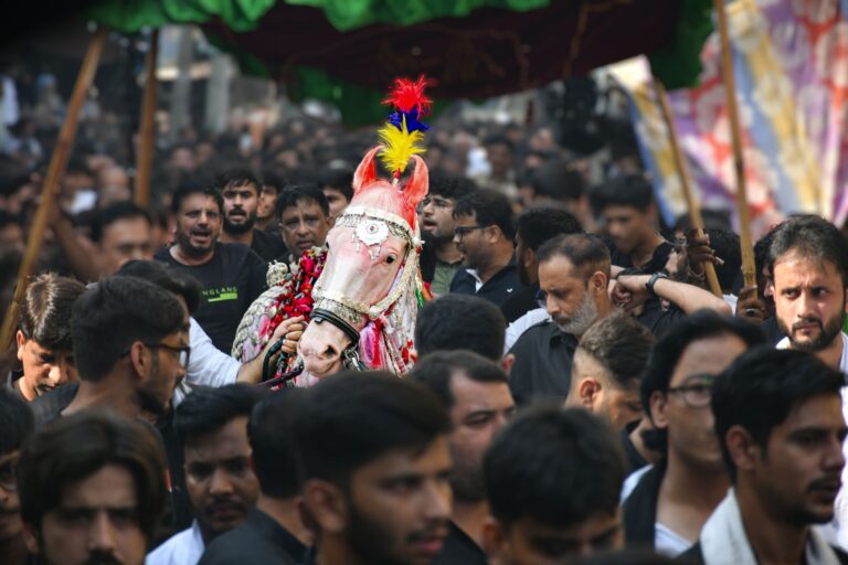 Tradisi Berkabung Muharram: Ekspresi Spiritual dan Budaya Komunitas Syiah Hazara di Afghanistan