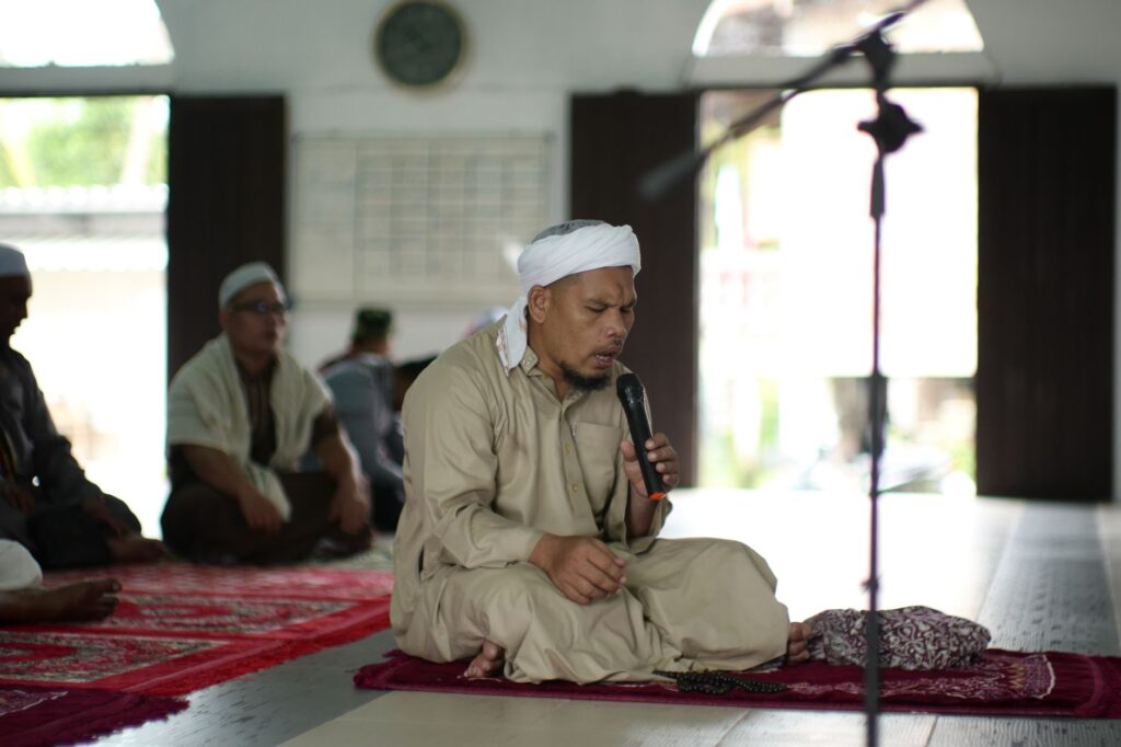 Tradisi Ziarah ke Maqam Wali di Suriah: Berkah, Doa, dan Kebersamaan