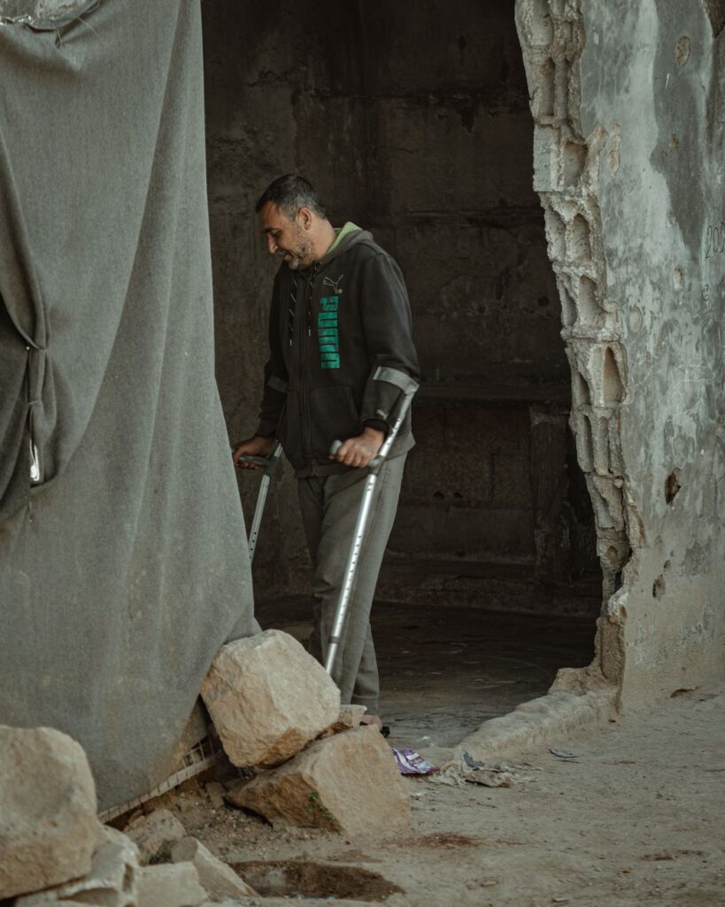 Suara dari Tenda Gaza: Nyanyian Membuka Jalan bagi Para Penyintas Kehilangan