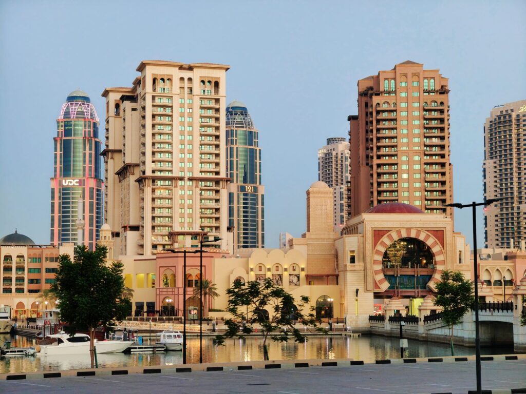 Qatar: Dana Iran yang Dibekukan Masih Ditahan, Pelepasan Tergantung Negosiasi AS-Iran