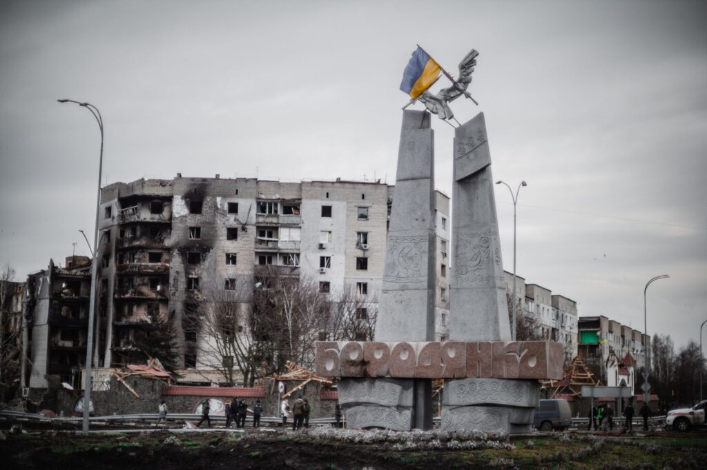 Ledakan di Kyiv: Serangan Drone dan Rudal Rusia Guncang Ibu Kota
