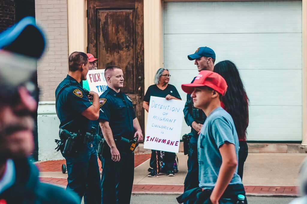 Kematian Terbaru oleh ICE di Houston Menuntut Investigasi Independen