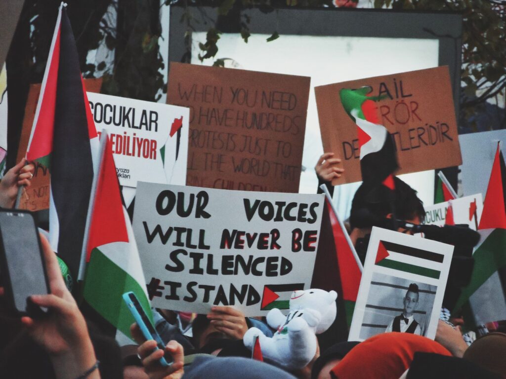 Palestina: ‘لن يتوقف الفلسطينيون عن مقاومة البطش’ — Perlawanan Berlanjut di Tengah Kekerasan