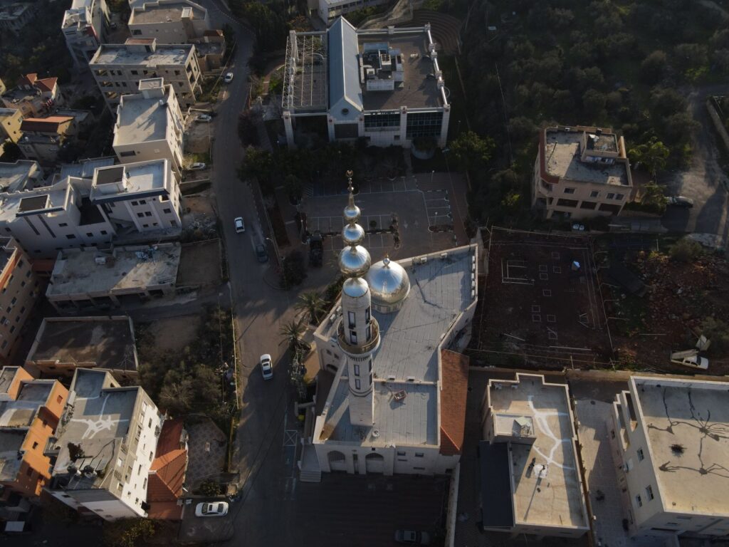 Pemukim Israel Membakar Masjid Al-Rahma di Qusra, Tepi Barat yang Diduduki