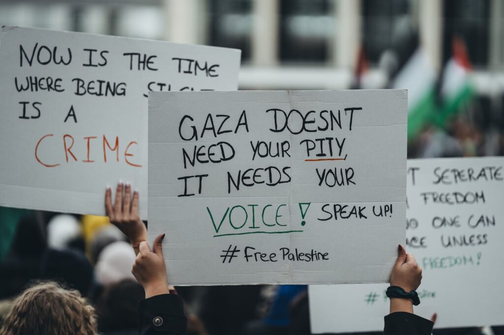Kekayaan Apartheid Tak Bisa Membeli Keheningan atas Gaza