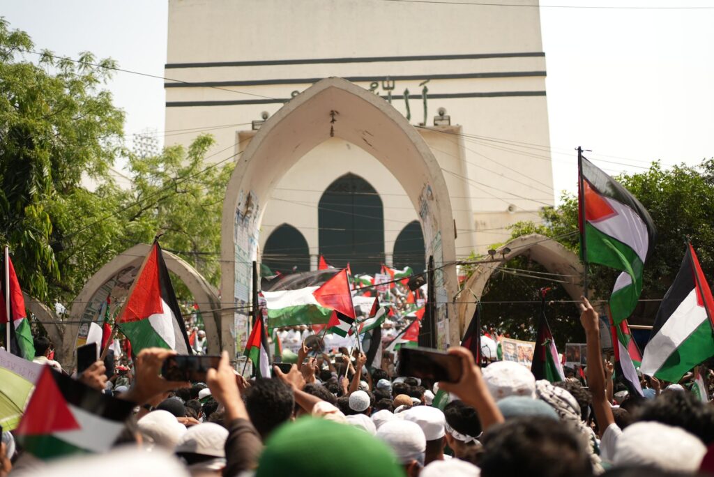 Dunia Menyikapi Kesepakatan Pelucutan Senjata Hamas dengan Optimisme Hati-hati