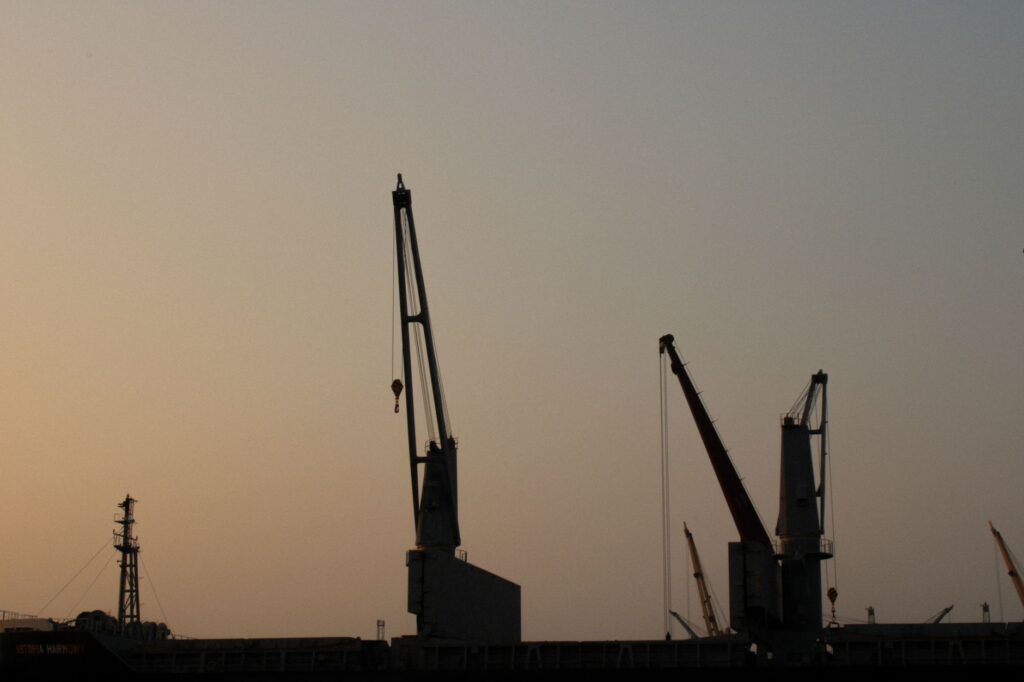 Pedagang White Nile Mogok Menuntut Penurunan Biaya saat Port Sudan Dilanda Krisis Air dan Listrik