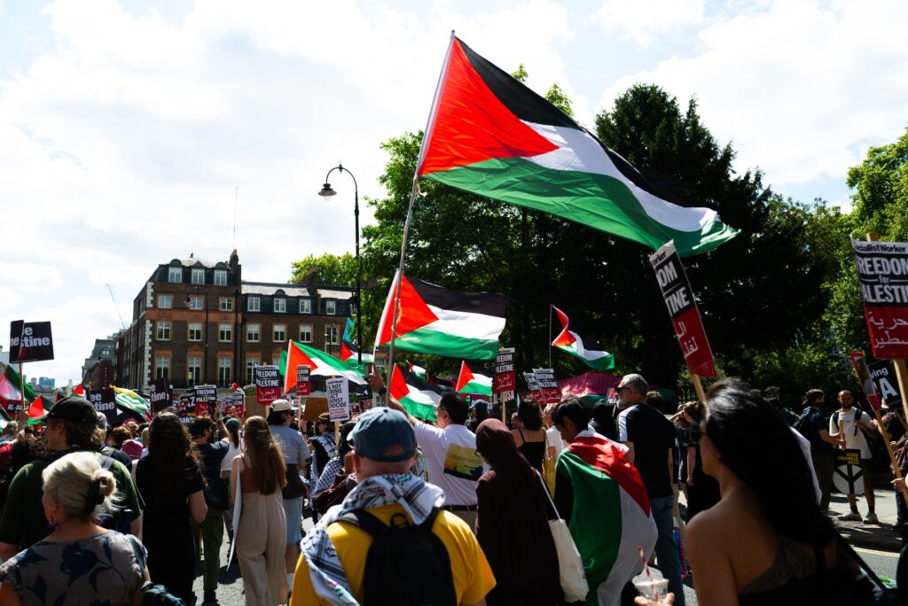 PM Inggris Andy Burnham Dikritik Pro-Palestina atas Pengangkatan Kepala Staf