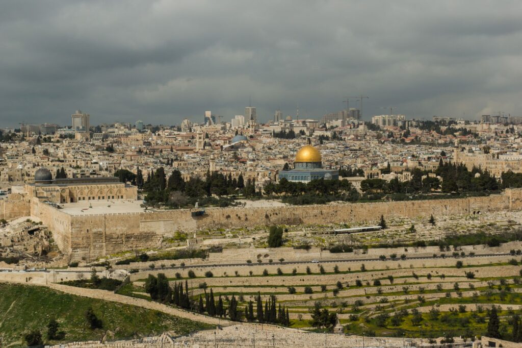 Sheikh Ikrima Sabri Peringatkan Rencana Pengosongan Kawasan Sekitar Al-Aqsa
